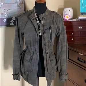 Sanctuary women’s camo jacket